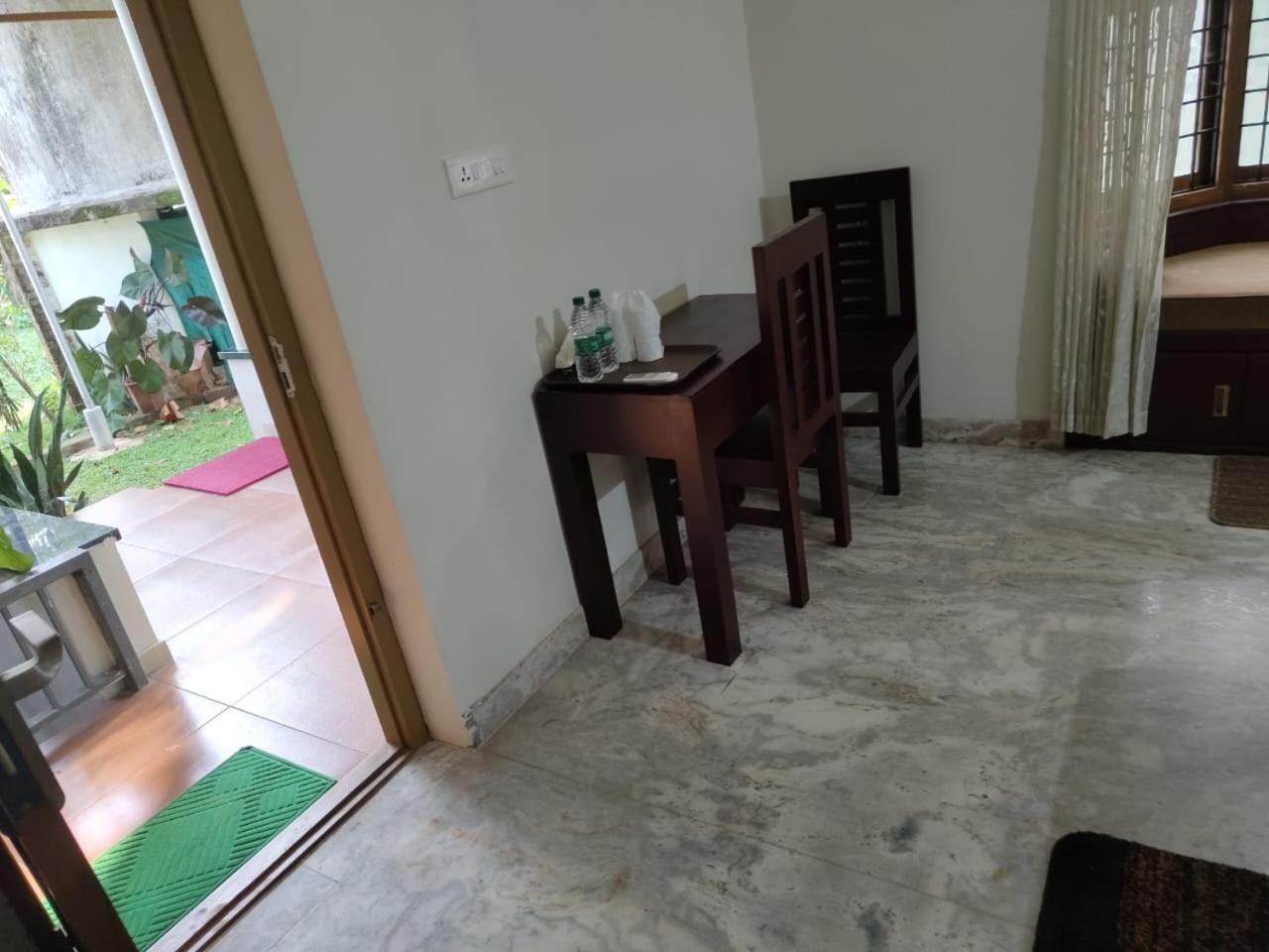 Maleyam Homestay Riverside Kozhikode Exteriör bild